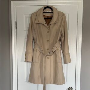 Kenneth Cole New York Tan Trench Coat Classic Tailored Design